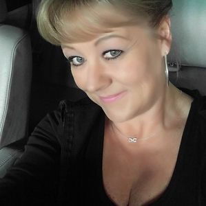 Meet your Posher, Lena